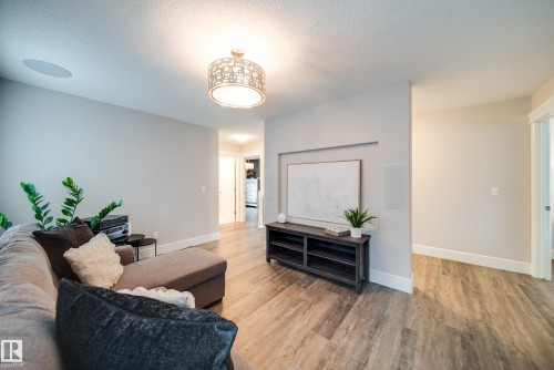 4373 Crabapple Crescent, Edmonton, AB - Indoor