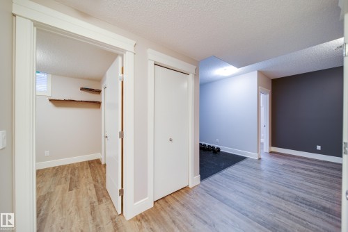 4373 Crabapple Crescent, Edmonton, AB - Indoor Photo Showing Other Room