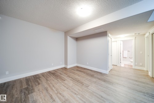 4373 Crabapple Crescent, Edmonton, AB - Indoor Photo Showing Other Room