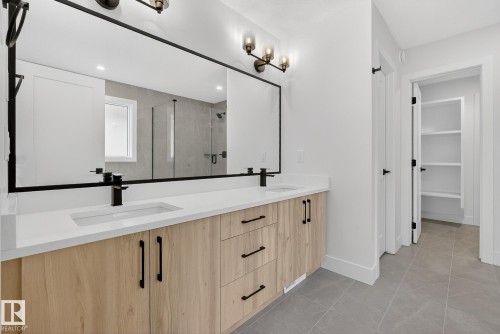 3306 Chickadee Drive, Edmonton, AB - Indoor