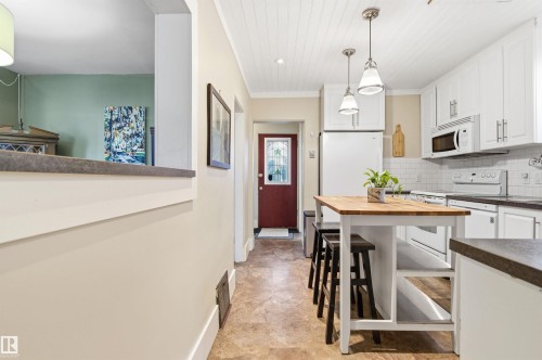 11636 92 Street, Edmonton, AB - Indoor