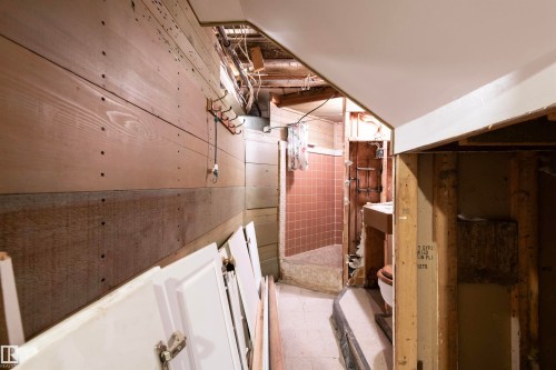 11636 92 Street, Edmonton, AB - Indoor