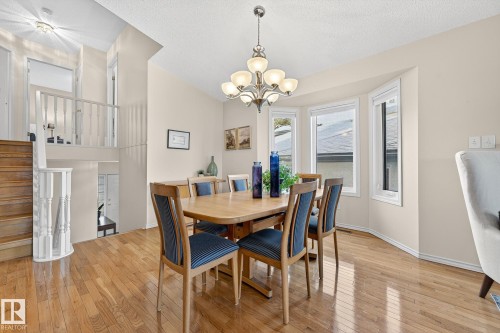 154 Oeming Road, Edmonton, AB - Indoor Photo Showing Dining Room