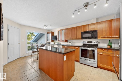 154 Oeming Road, Edmonton, AB - Indoor Photo Showing Kitchen With Double Sink