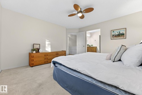 154 Oeming Road, Edmonton, AB - Indoor Photo Showing Bedroom