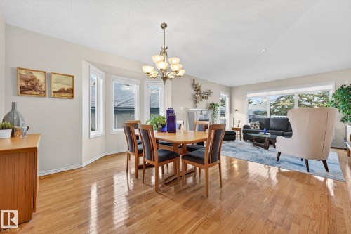 154 Oeming Road, Edmonton, AB - Indoor Photo Showing Dining Room