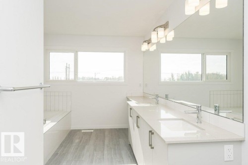 2361 Egret Way, Edmonton, AB - Indoor Photo Showing Bathroom