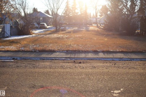 5211 53 Ave, Mundare, AB 