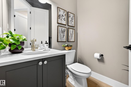 14 Jane Point(E), St. Albert, AB - Indoor Photo Showing Bathroom