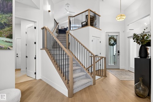 14 Jane Point(E), St. Albert, AB - Indoor Photo Showing Other Room