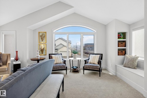 14 Jane Point(E), St. Albert, AB - Indoor Photo Showing Living Room