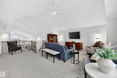 14 Jane Point(E), St. Albert, AB - Indoor