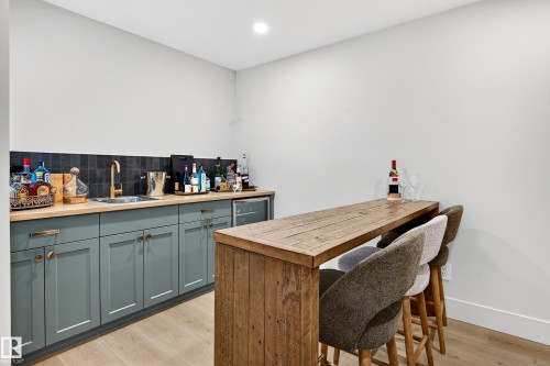 14 Jane Point(E), St. Albert, AB - Indoor