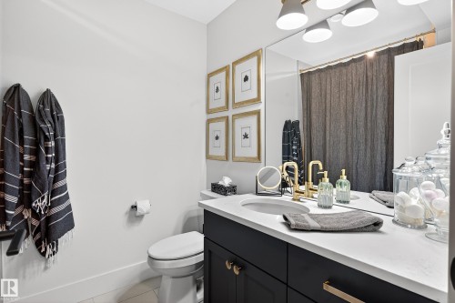 14 Jane Point(E), St. Albert, AB - Indoor Photo Showing Bathroom