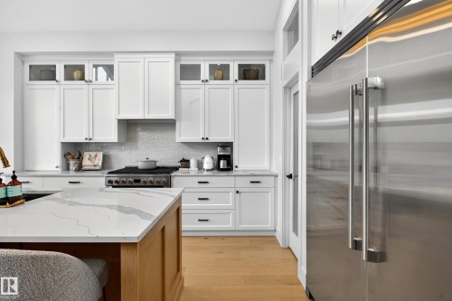 14 Jane Point(E), St. Albert, AB - Indoor Photo Showing Kitchen With Upgraded Kitchen