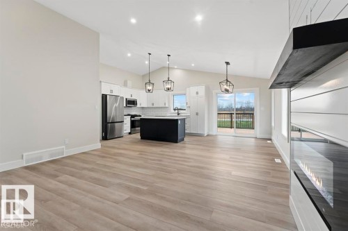 1436 Wildrye Crescent, Cold Lake, AB - Indoor Photo Showing Kitchen