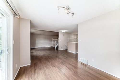 1865 Mill Woods Road E, Edmonton, AB - Indoor Photo Showing Other Room