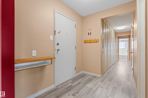 306 11415 41 Avenue, Edmonton, AB - Indoor Photo Showing Other Room