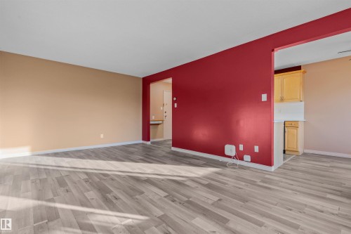 306 11415 41 Avenue, Edmonton, AB - Indoor Photo Showing Other Room