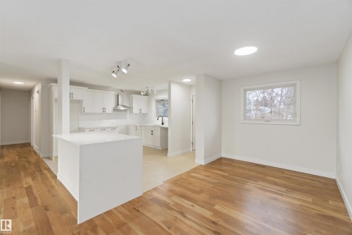 14 Goodridge Drive, St. Albert, AB - Indoor Photo Showing Kitchen