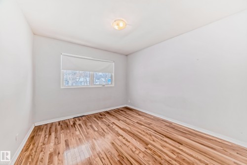 7539 76 Avenue, Edmonton, AB - Indoor Photo Showing Other Room