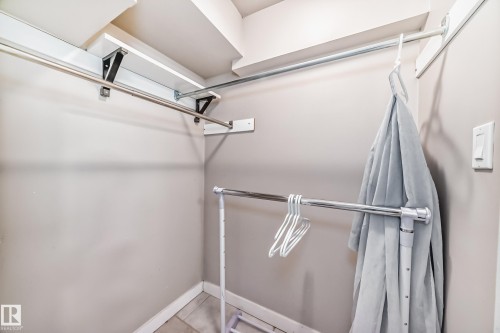 7539 76 Avenue, Edmonton, AB - Indoor With Storage