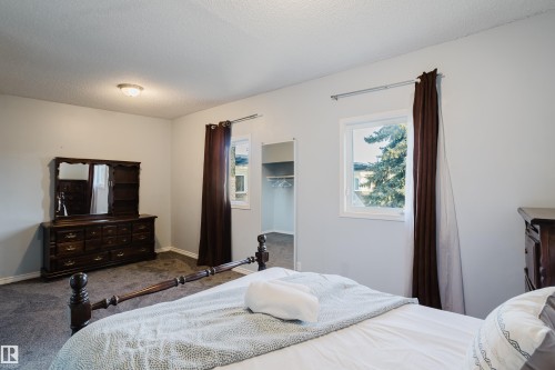 14612 121 Street, Edmonton, AB - Indoor Photo Showing Bedroom