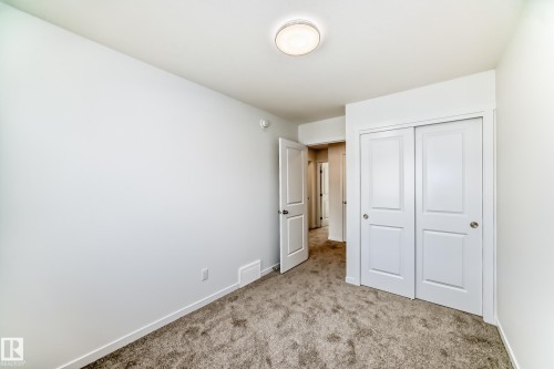 3965 Wren Loop, Edmonton, AB - Indoor Photo Showing Other Room