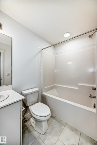 3965 Wren Loop, Edmonton, AB - Indoor Photo Showing Bathroom