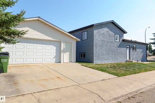 3710 41 Avenue, Edmonton, AB - Outdoor With Exterior