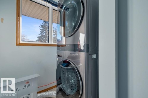 5004 144 Street, Edmonton, AB - Indoor Photo Showing Laundry Room