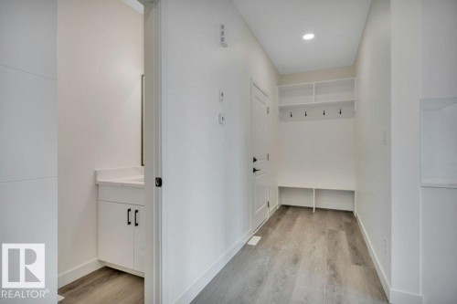 5259 47 Avenue, Calmar, AB - Indoor Photo Showing Other Room