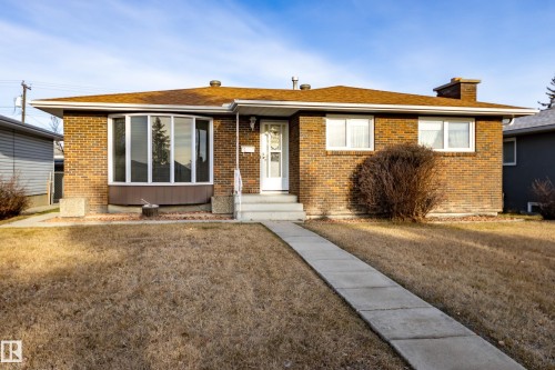 7620 136 Avenue, Edmonton, AB - Outdoor