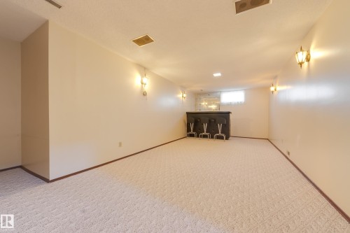 7620 136 Avenue, Edmonton, AB - Indoor Photo Showing Other Room