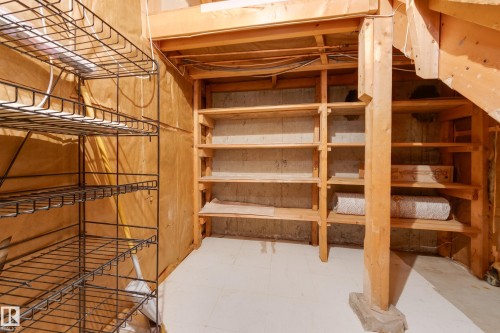 7620 136 Avenue, Edmonton, AB - Indoor