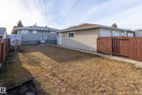7620 136 Avenue, Edmonton, AB - Outdoor With Exterior