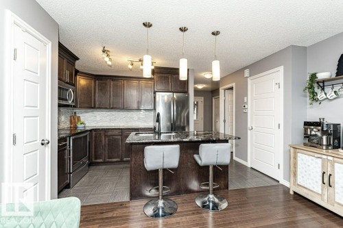 1017 Watt Promenade, Edmonton, AB - Indoor Photo Showing Kitchen With Stainless Steel Kitchen With Upgraded Kitchen