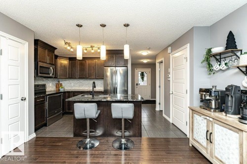1017 Watt Promenade, Edmonton, AB - Indoor Photo Showing Kitchen With Stainless Steel Kitchen With Upgraded Kitchen