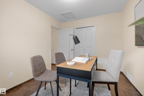 16233 131A Street, Edmonton, AB - Indoor Photo Showing Office