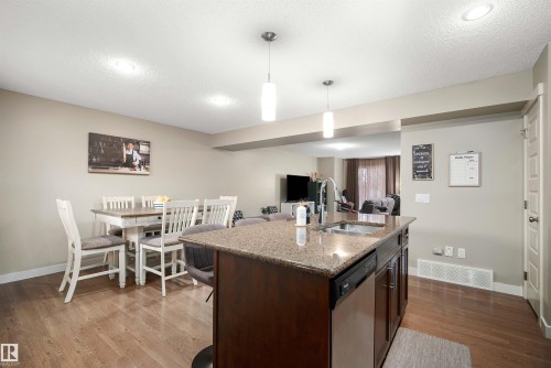 2063 Trumpeter Way, Edmonton, AB - Indoor