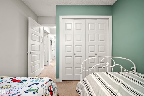 2063 Trumpeter Way, Edmonton, AB - Indoor Photo Showing Bedroom
