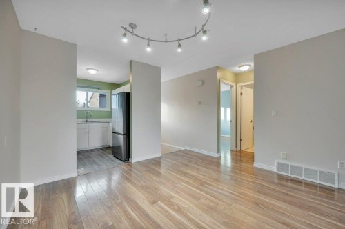 1795 Lakewood Road S, Edmonton, AB - Indoor Photo Showing Other Room