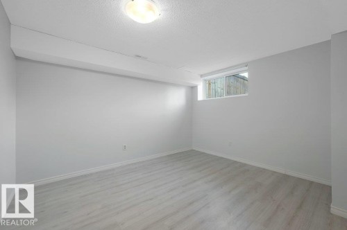 1795 Lakewood Road S, Edmonton, AB - Indoor Photo Showing Other Room