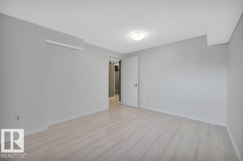 1795 Lakewood Road S, Edmonton, AB - Indoor Photo Showing Other Room