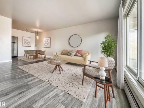 204 10434 125 Street, Edmonton, AB - Indoor Photo Showing Living Room