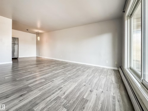 204 10434 125 Street, Edmonton, AB - Indoor Photo Showing Other Room