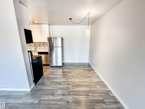204 10434 125 Street, Edmonton, AB - Indoor