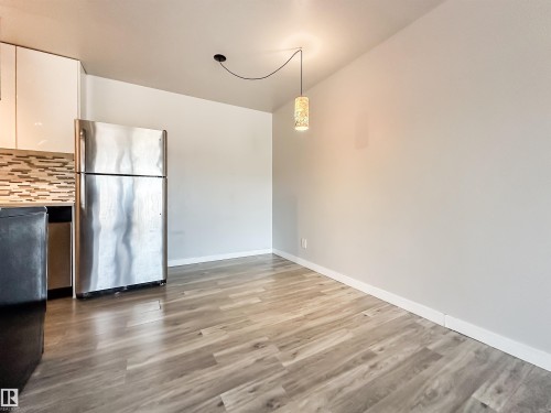 204 10434 125 Street, Edmonton, AB - Indoor