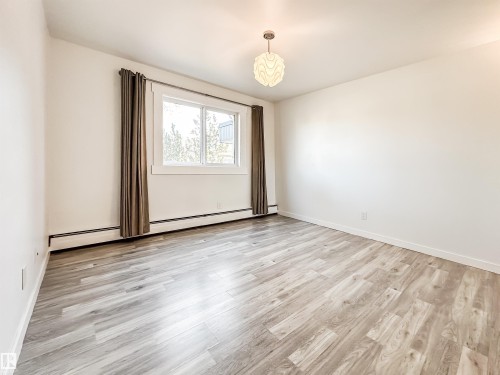 204 10434 125 Street, Edmonton, AB - Indoor Photo Showing Other Room
