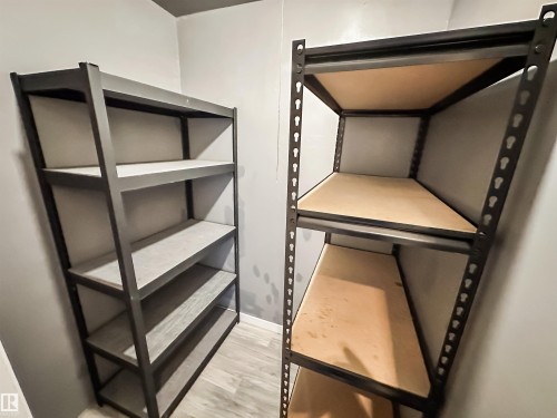 204 10434 125 Street, Edmonton, AB - Indoor